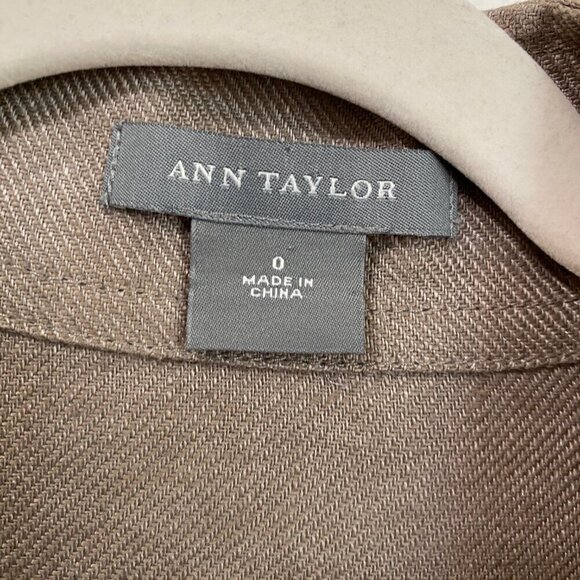 Ann Taylor Vintage 100% Linen Tan Belted Pleated Jacket Size 0 - Picture 5 of 7